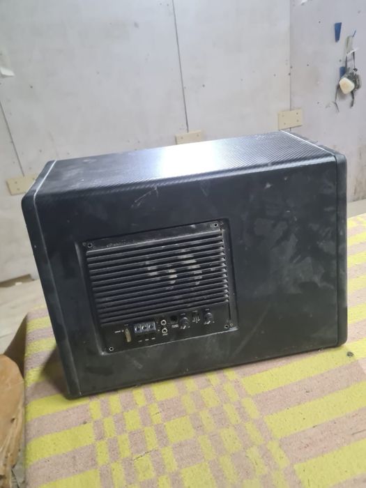 Сабвуфер JBL !!!