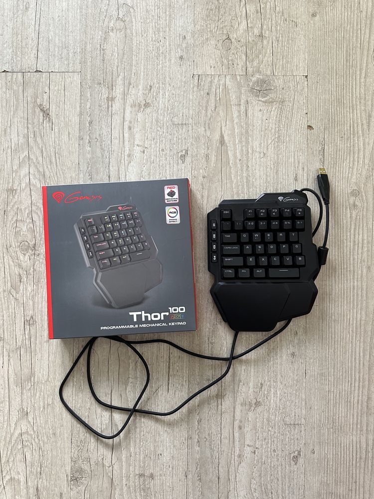 Genesis Thor 100 RGB Keypad