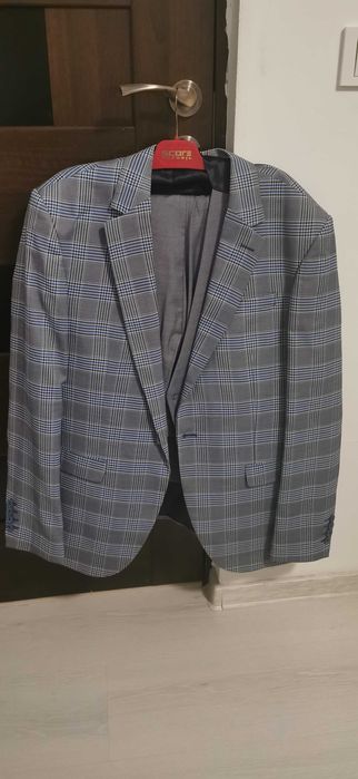 Costum elegant de bărbați
