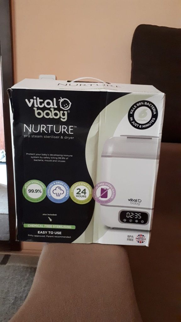 Sterilizator si uscător biberoane Vital Baby Nurture