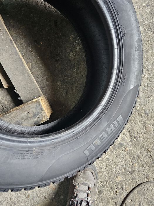 2 anvelope iarna 195 65 15 Pirelli