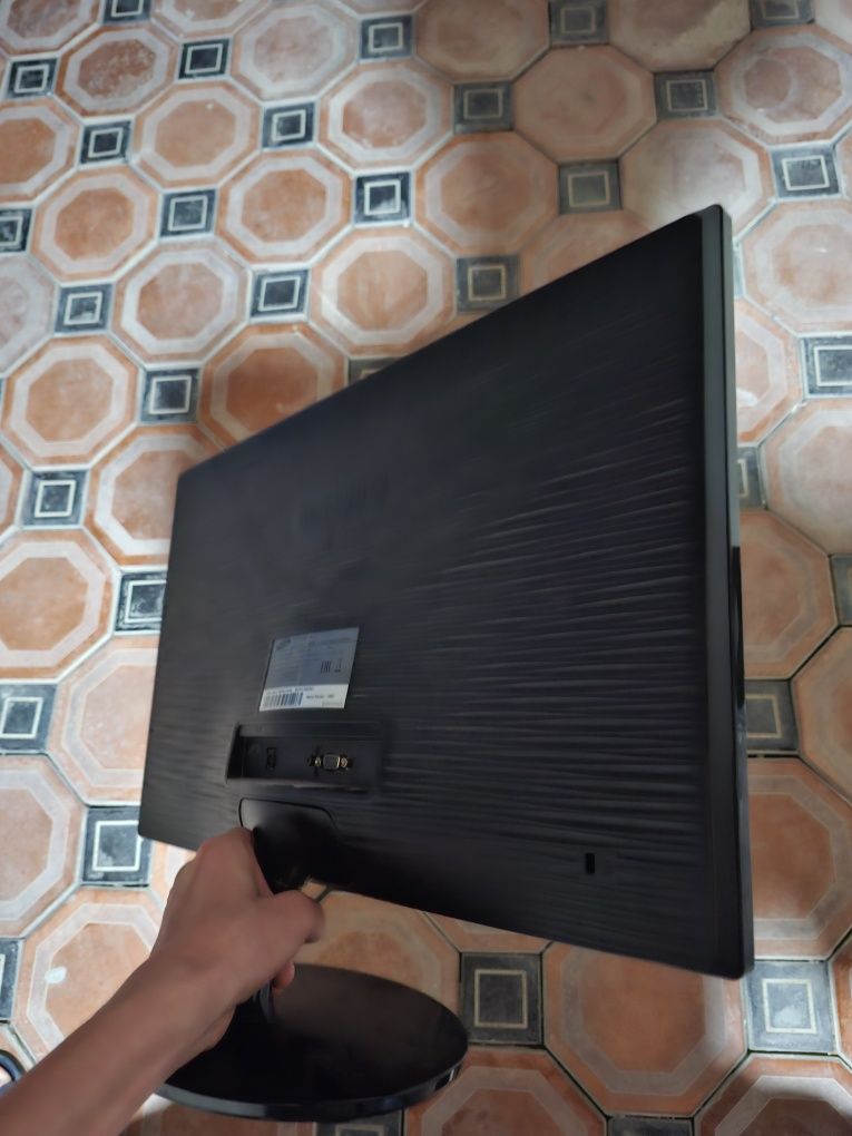Samsung monitor.