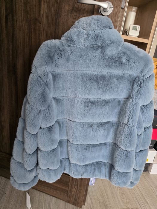 Blanita Calvin Kline 100% Originala