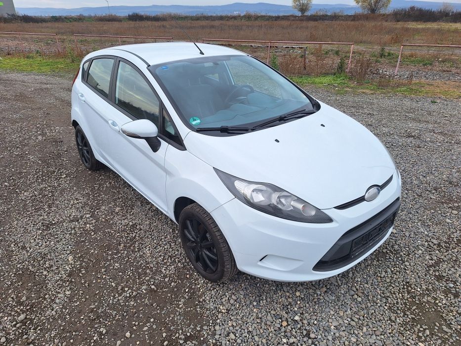 Ford Fiesta 2009 1.3 Benzină 70 cp euro 4