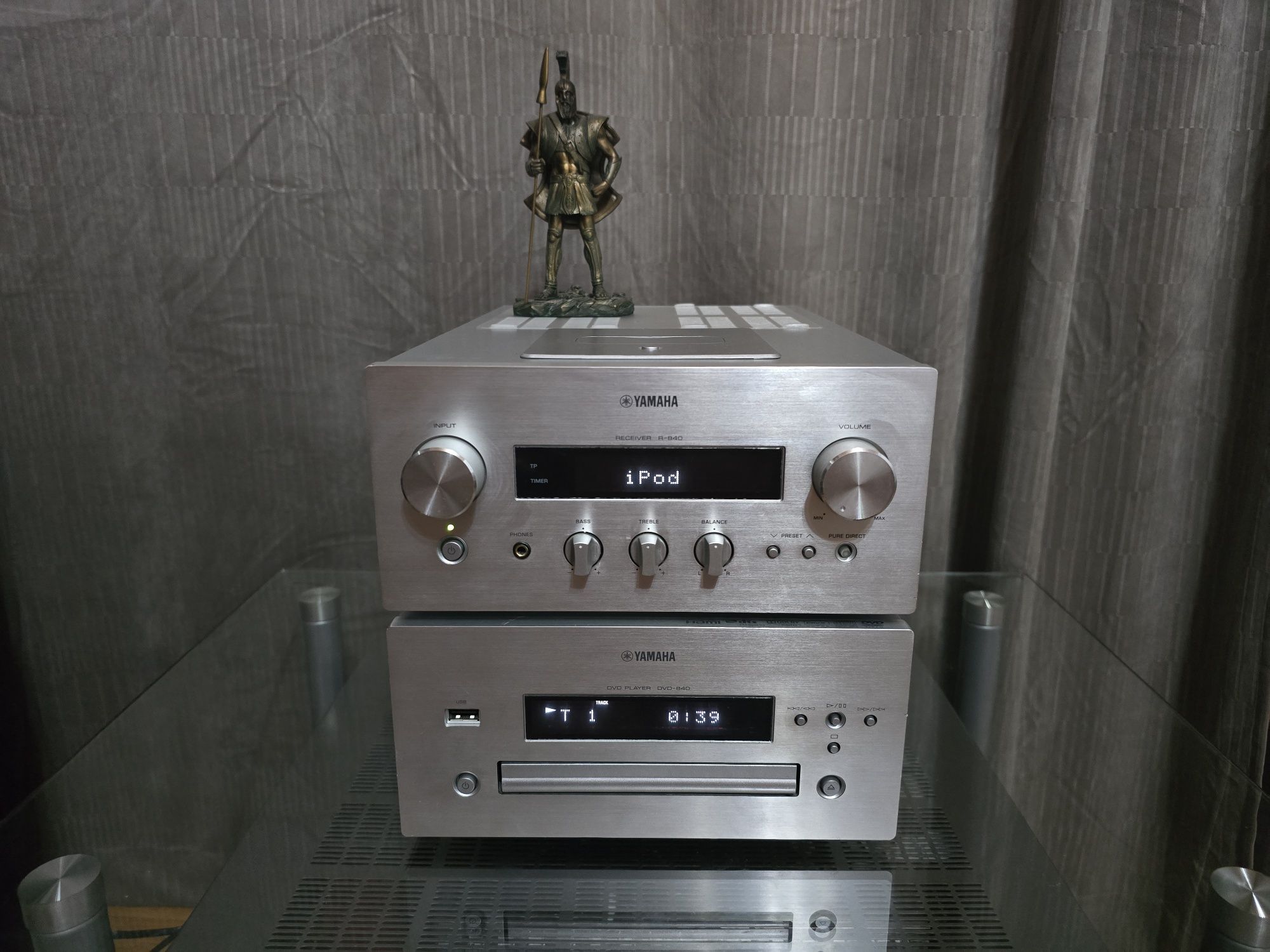 Micro sistem Yamaha MCR-840 / Amplificator+DVD