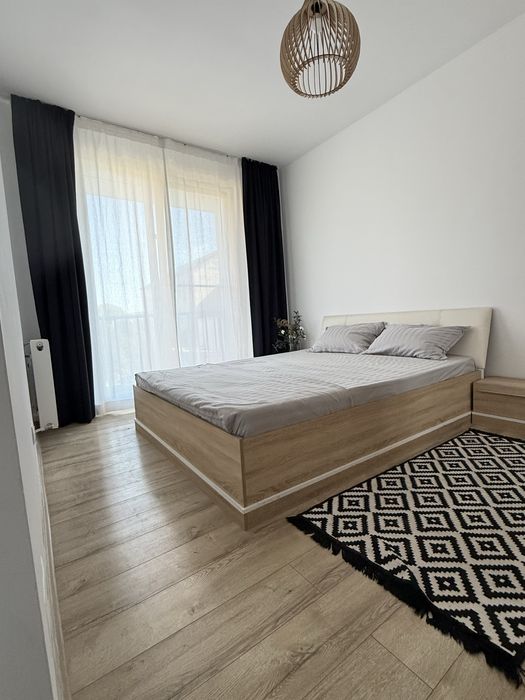 Persoana fizica vand Apartament, 2 camere, str Tineretului, parcare