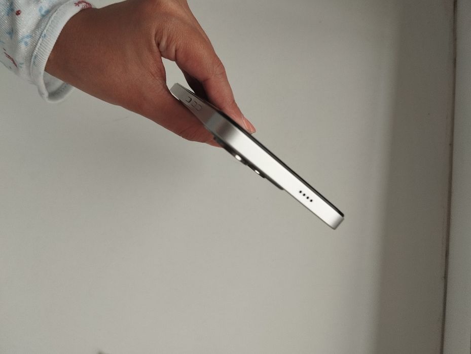 Продам смартфон Tenco Spark Go 1