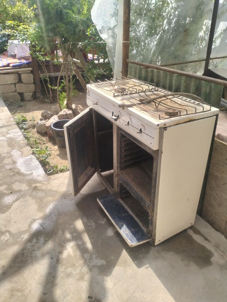 Gaz plita sotiladi