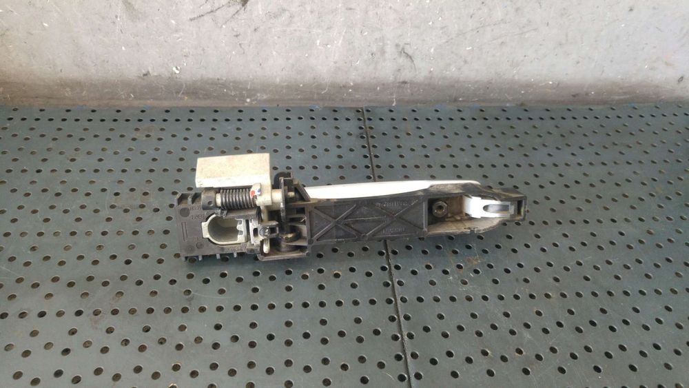 Maner usa stanga spate nissan qashqai j10 nj10 jj10e 80611eb300