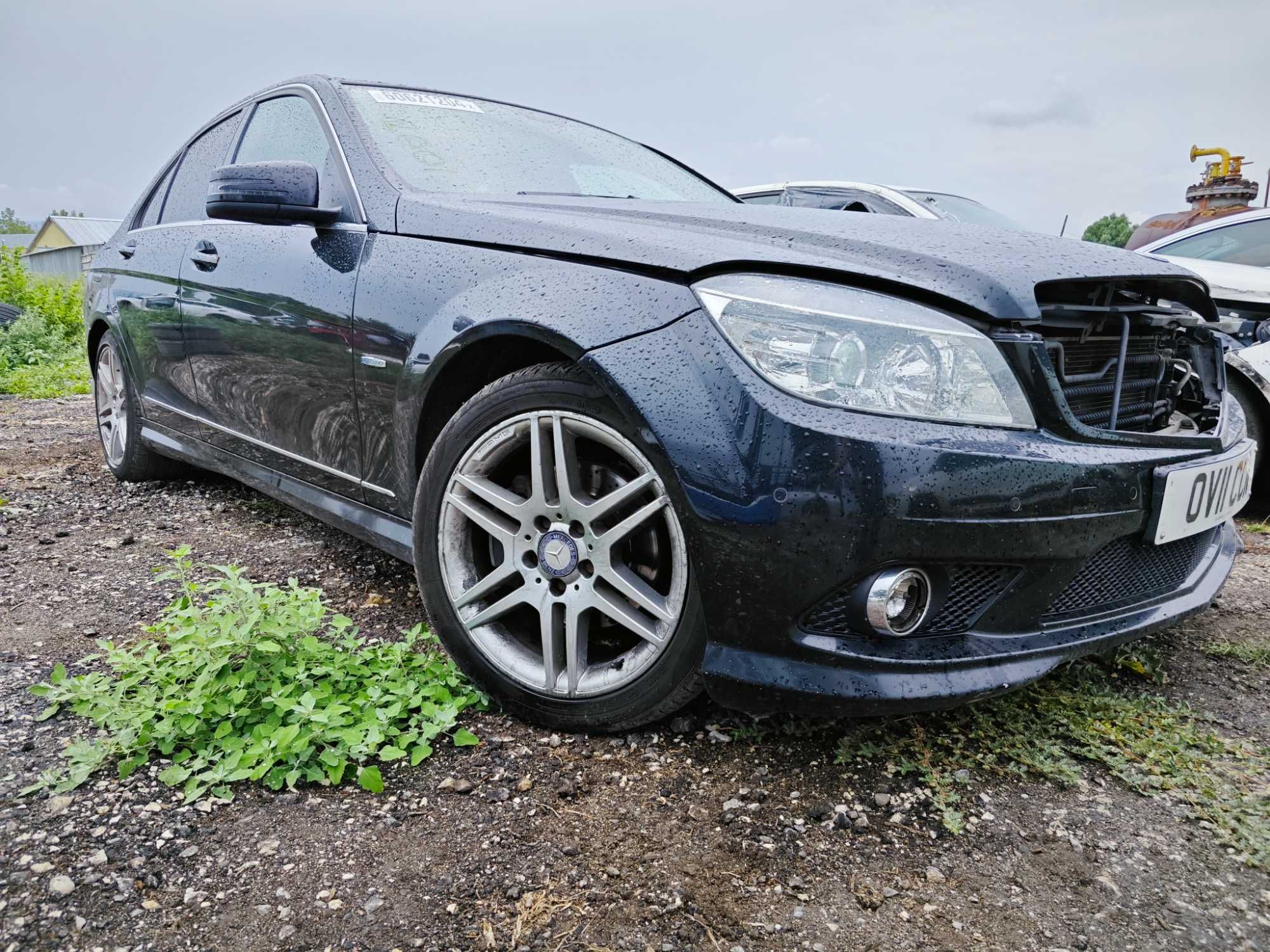 На части Mercedes W204 Кожа Голяма Навигация AMG Мерцедес АМГ ОМ651
