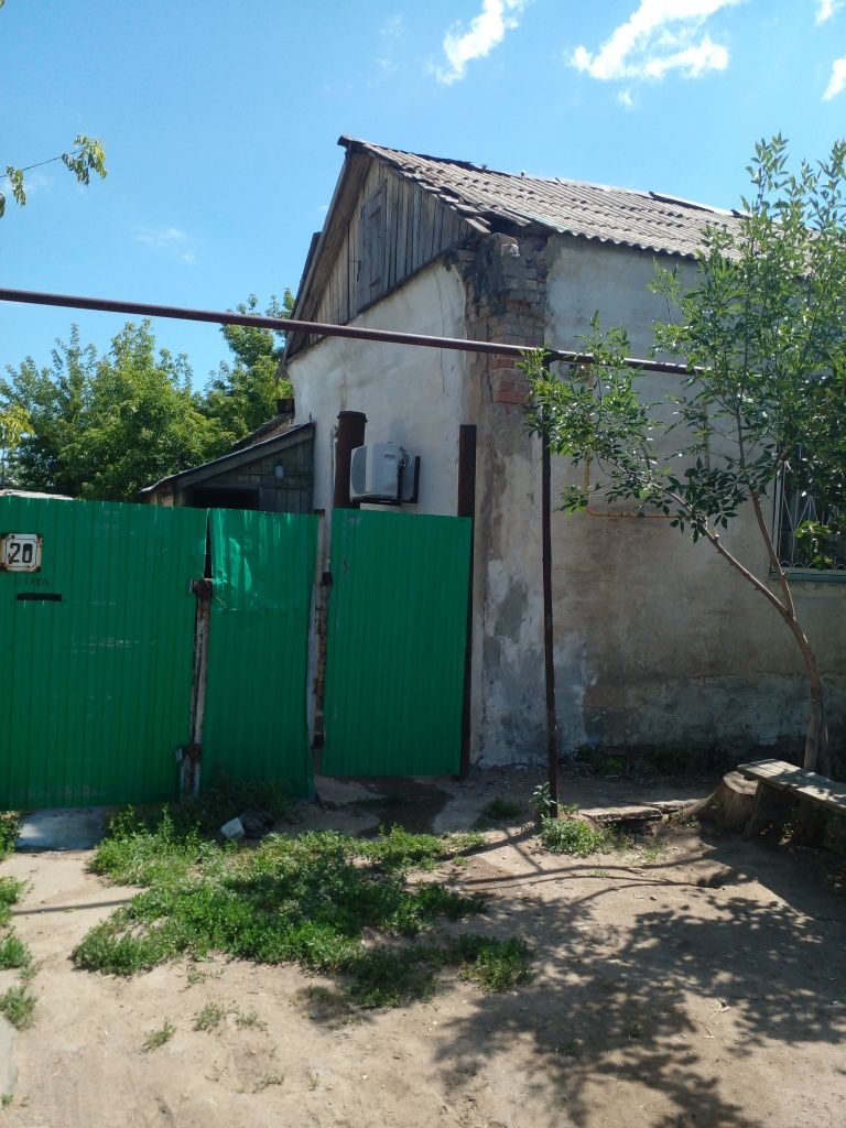 Продается Дом. Общий двор.