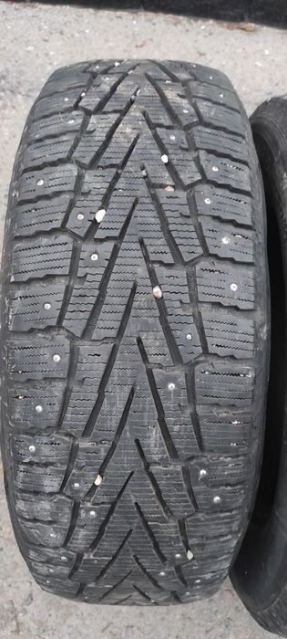Комплект шин 265/60/18 nexen.
