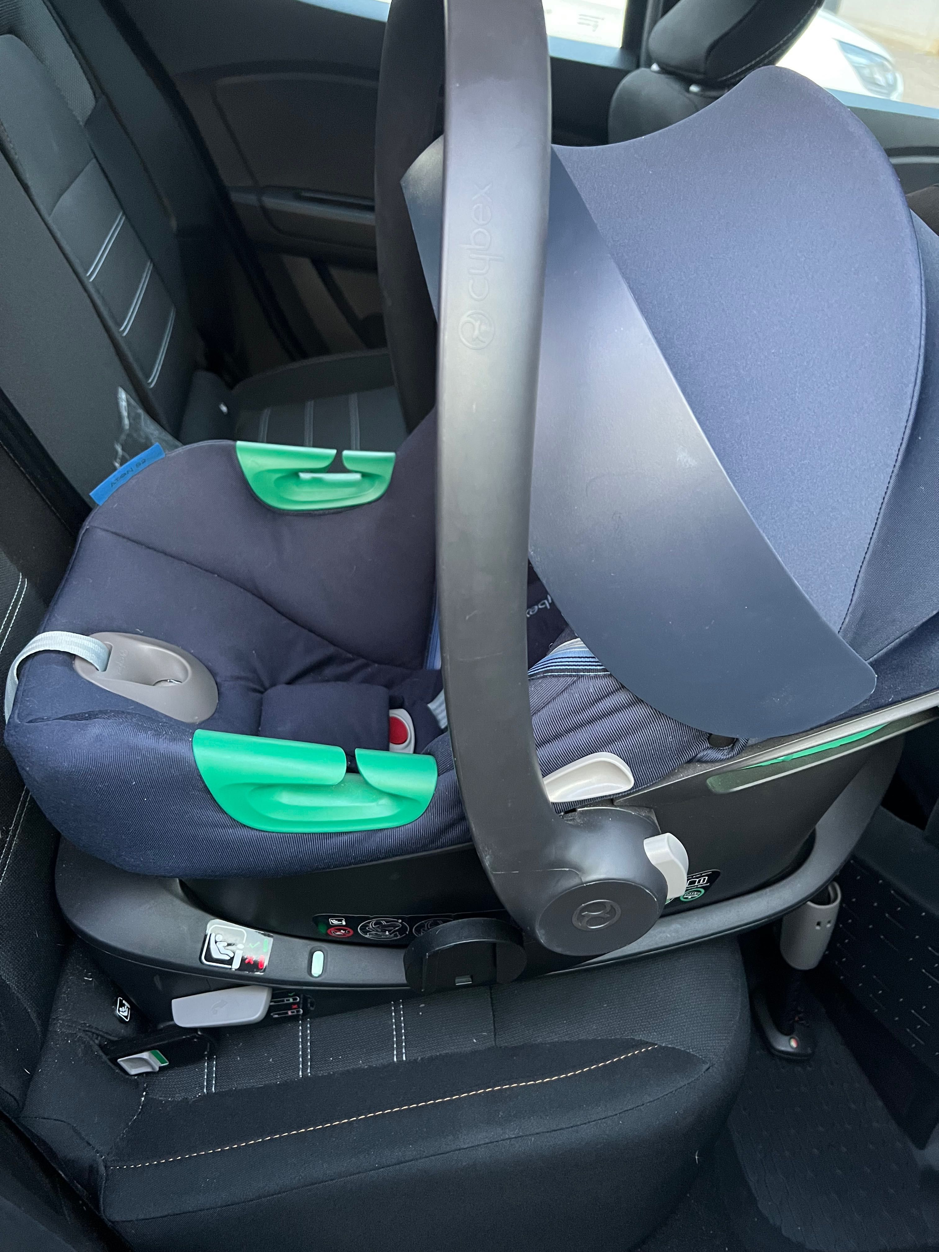 Scoica Cybex Aton S2 i-size si baza Isofix