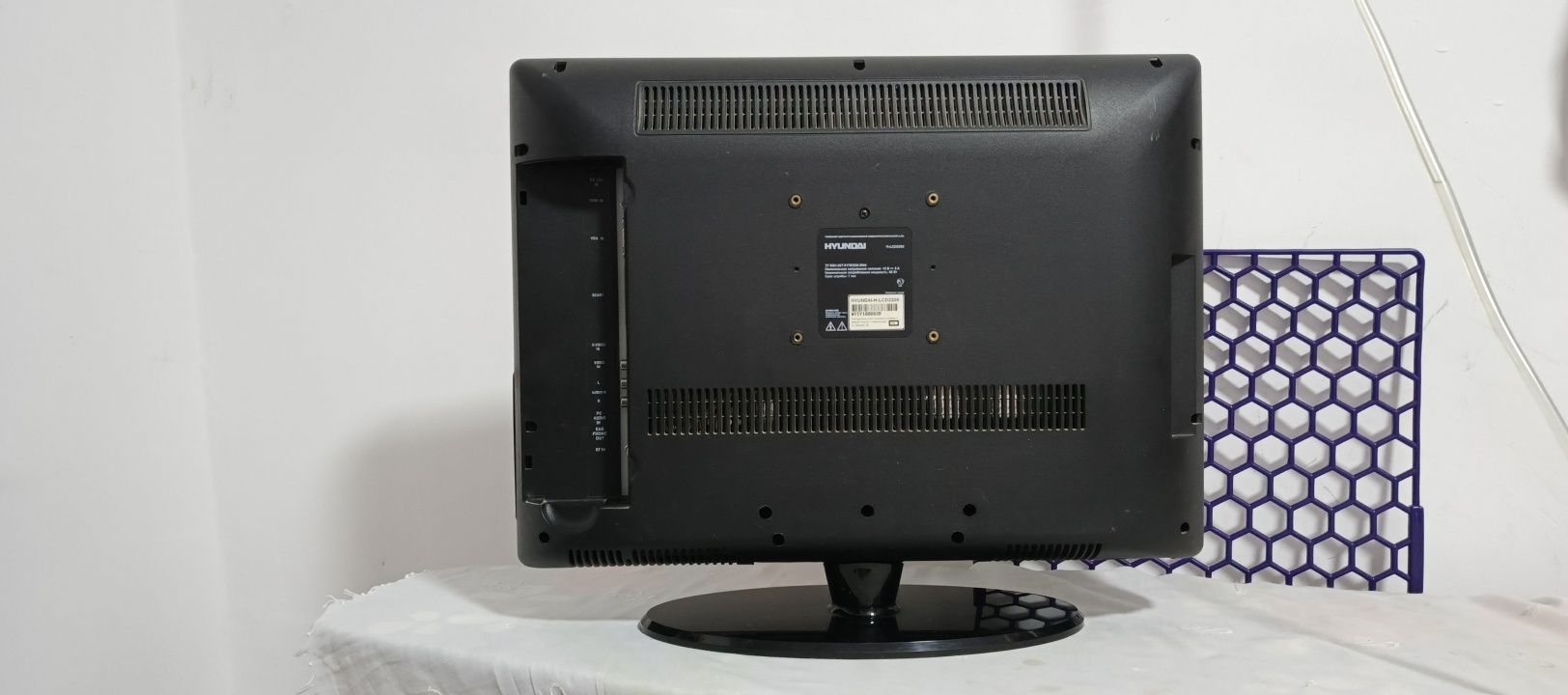 Hyundai TV sotiladi.