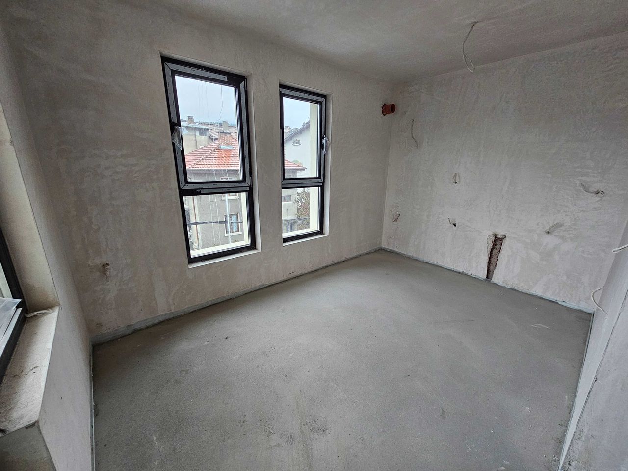 Продава се Двустаен апартамент в Велинград - 59 кв.м за 1000 €/кв.м - Снимка #2