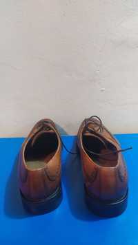 Pantofii de bărbați