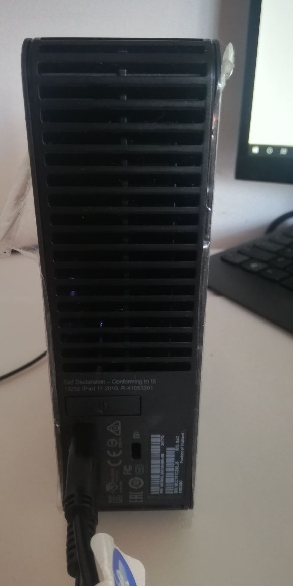 HDD extern WD Elements Desktop, 3 TB, 3.5", USB 3.0 și 2.0 negru