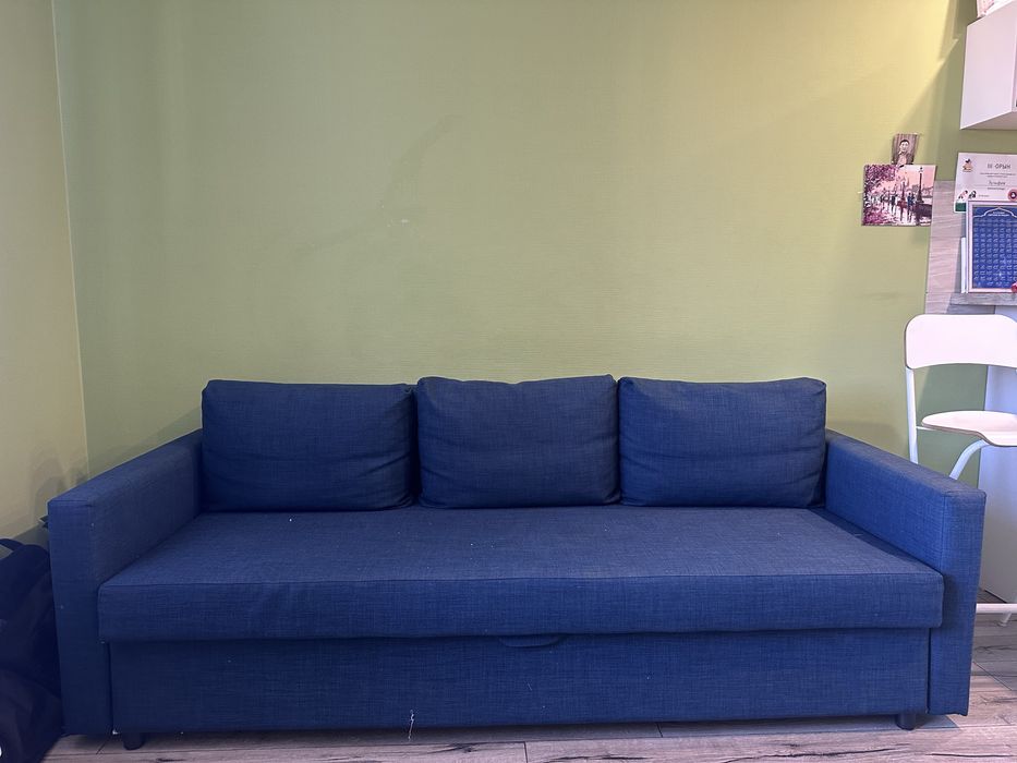 Продается диван IKEA.