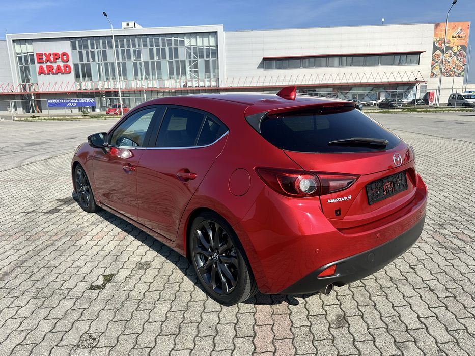 Mazda 3 G120 Revolution Top