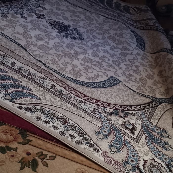 Gilam Srochniy Sotiladi. 5×3