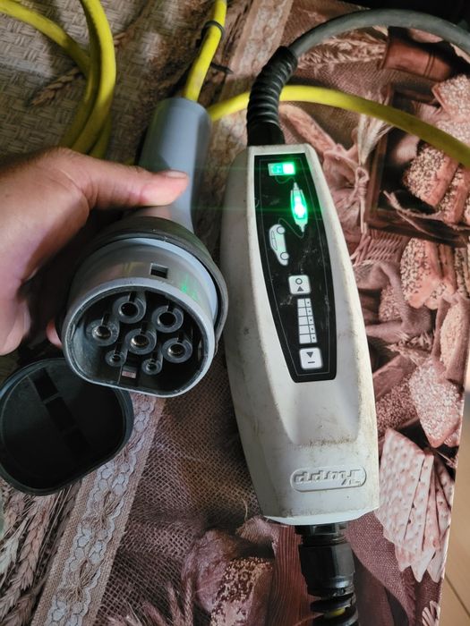 Incarcator auto electric la 220v  BMW Mercedes VW Delphi EV Electric