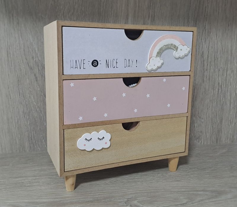 Dulapior mic cu sertare de pus pe raft sau birou fetite