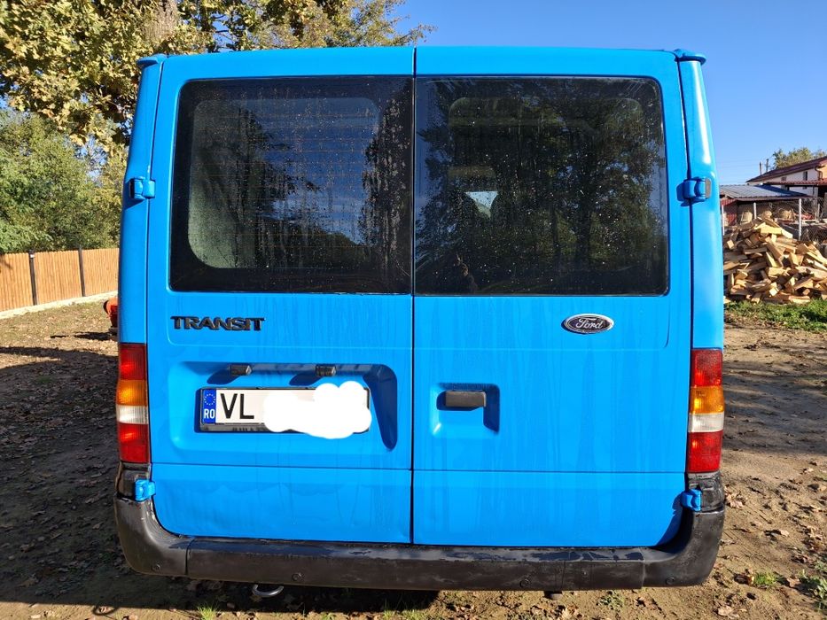 Vând Ford tranzit