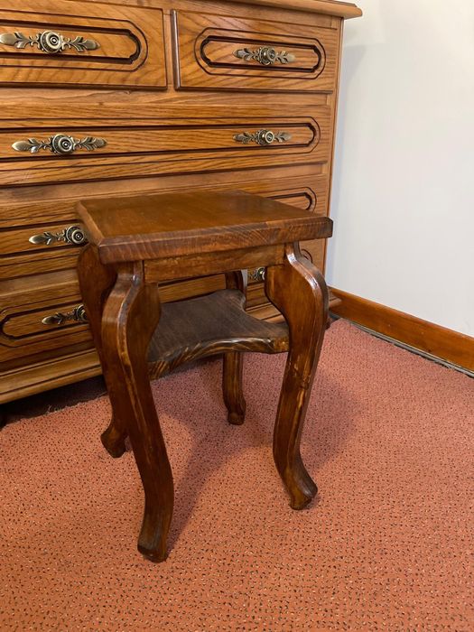 Obiecte de mobilier din lemn si masute de cafea