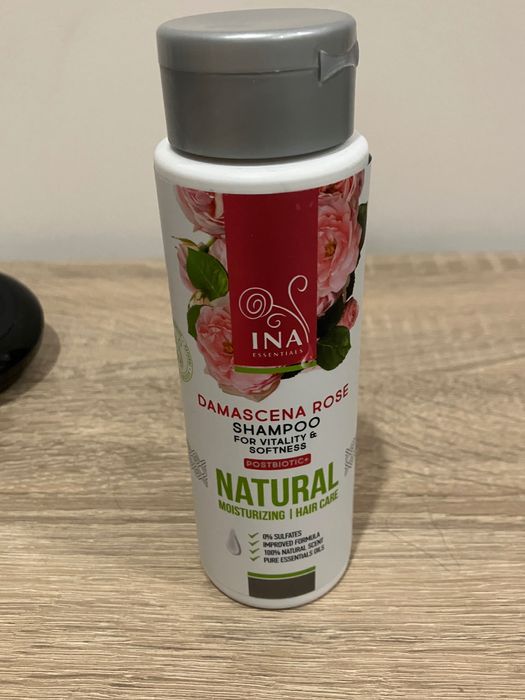 Козметика на Ina Essentials