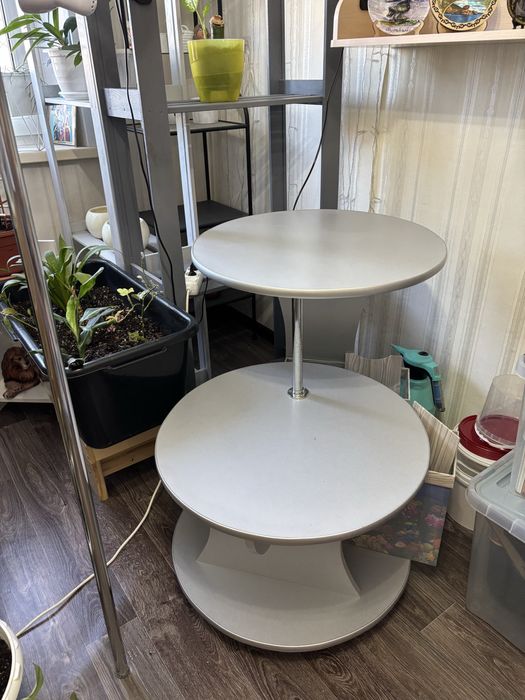 Стол круглый серый