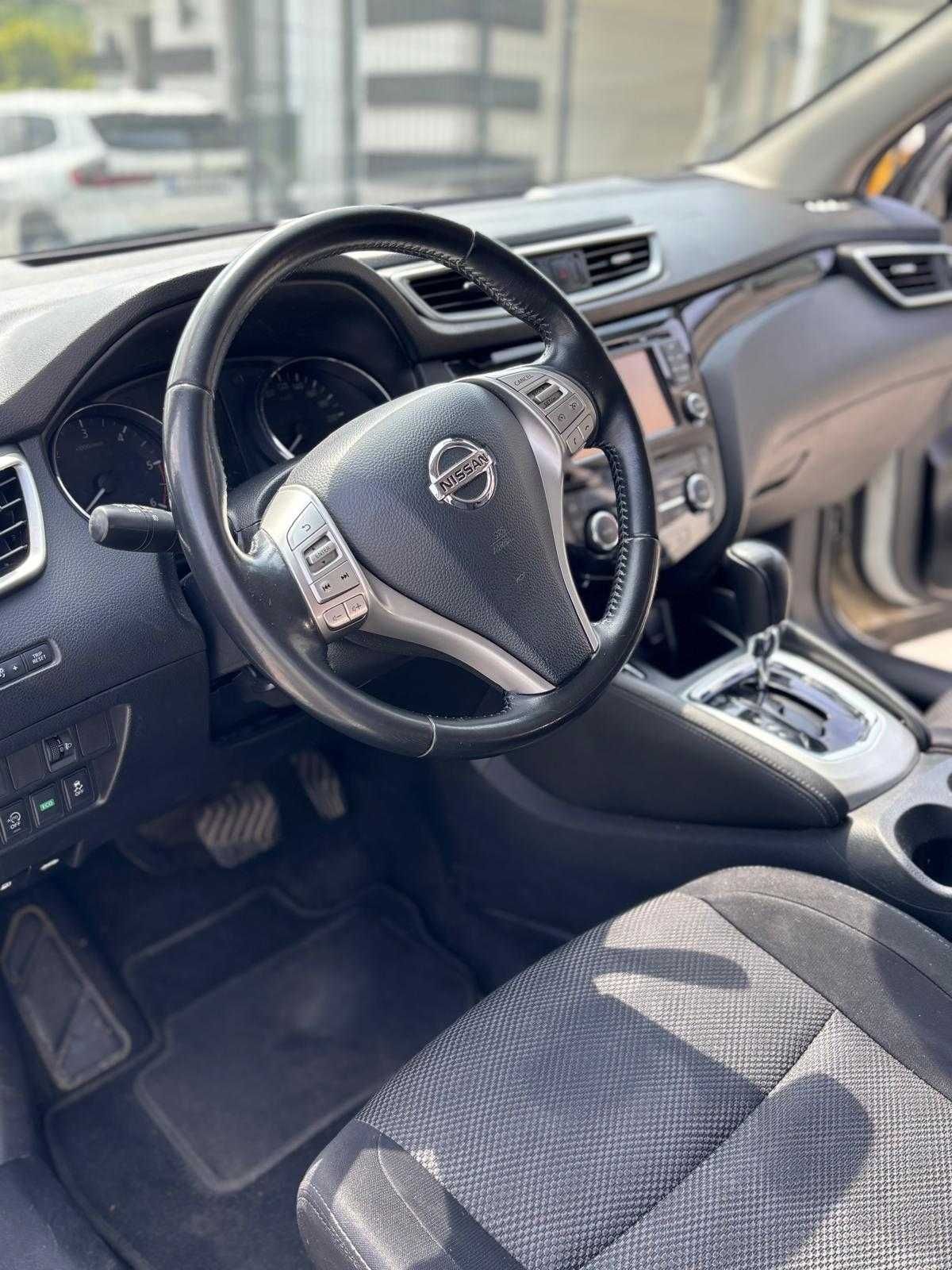 Vând Nissan Qashqai