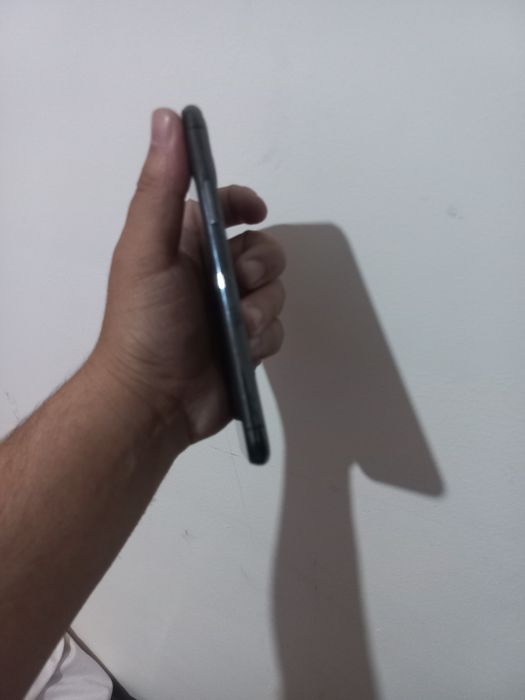 IPHONE 11 Pro sochni sotiladi