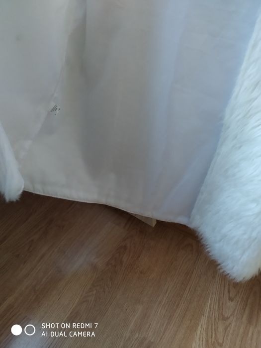 Пухено елече, М