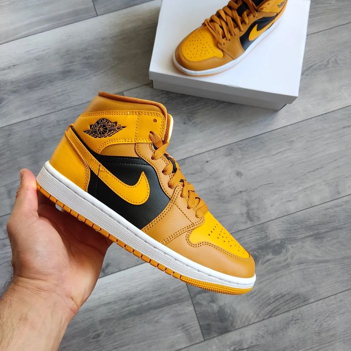 Air Jordan 1 Mid