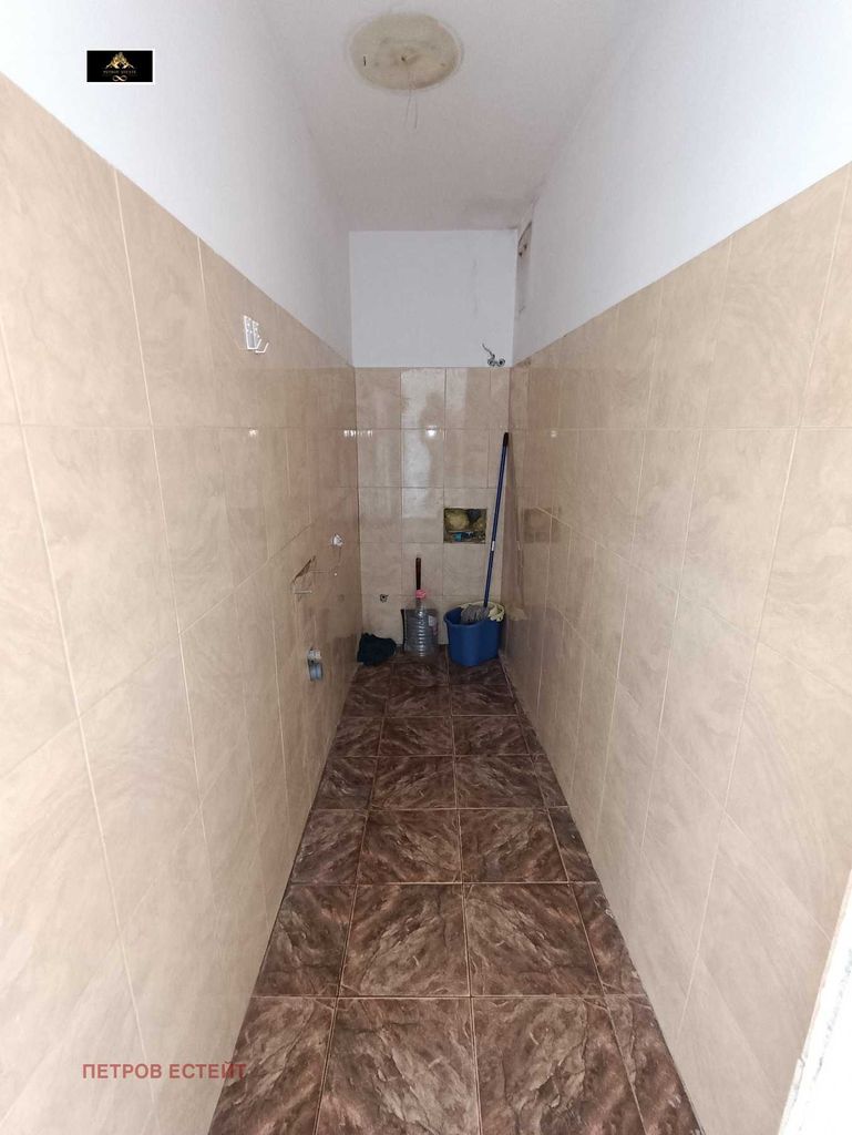 Дава се под наем Магазин в Велинград - 95 кв.м за 510 € - Снимка #4