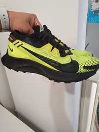 Vand Nike trail 3