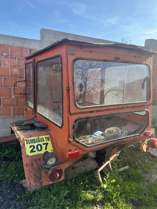 Vand cabina tractor utb650