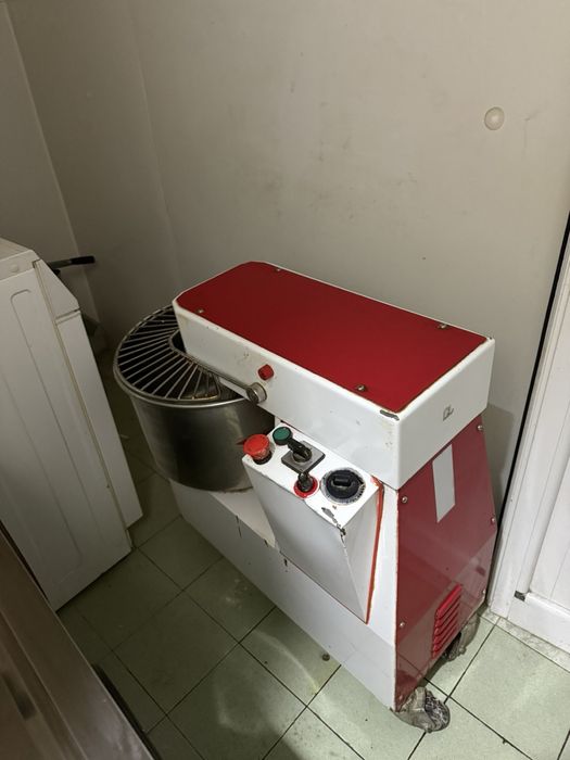 Тестомесачка 2 скорости