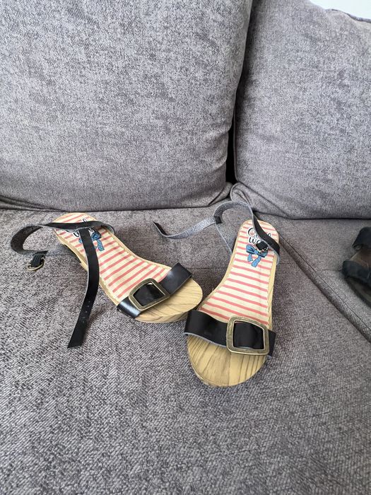 Sandale originale, tenisi.