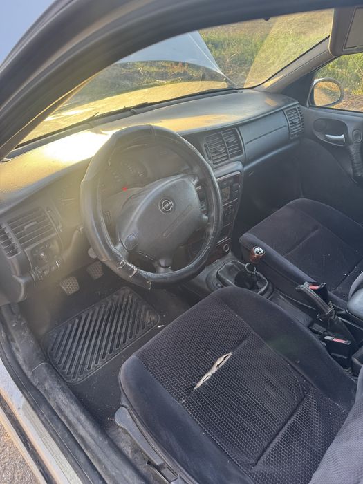 Opel vectra 2.0DTI