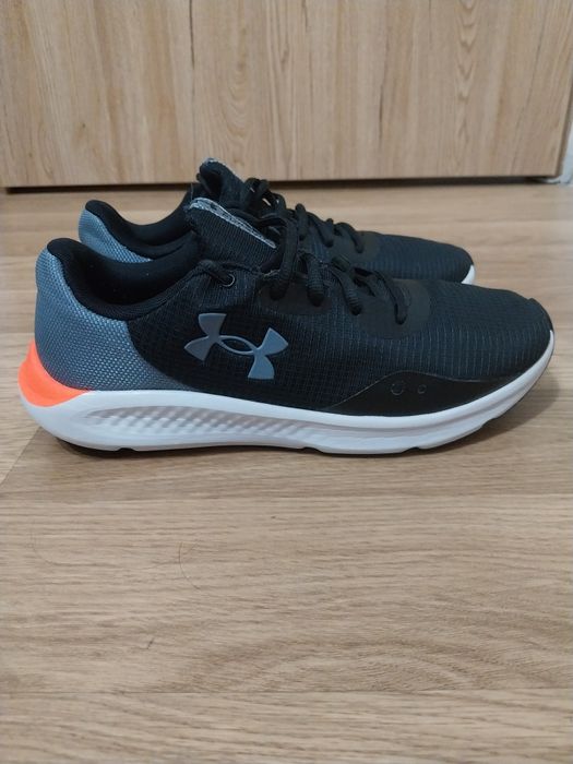 Adidasi originali Under Armour nr.42, 5