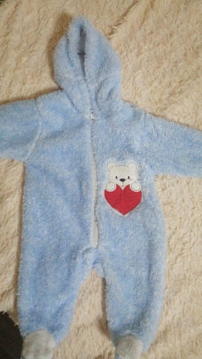 Продам комбинезон теплый