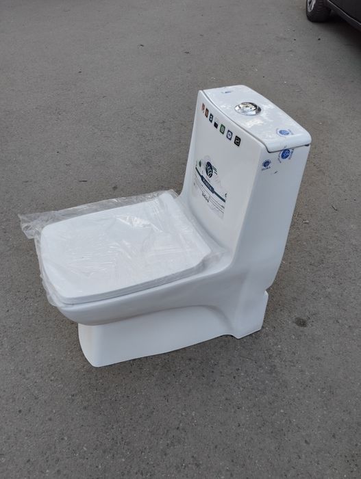 Унитаз моноблок литой