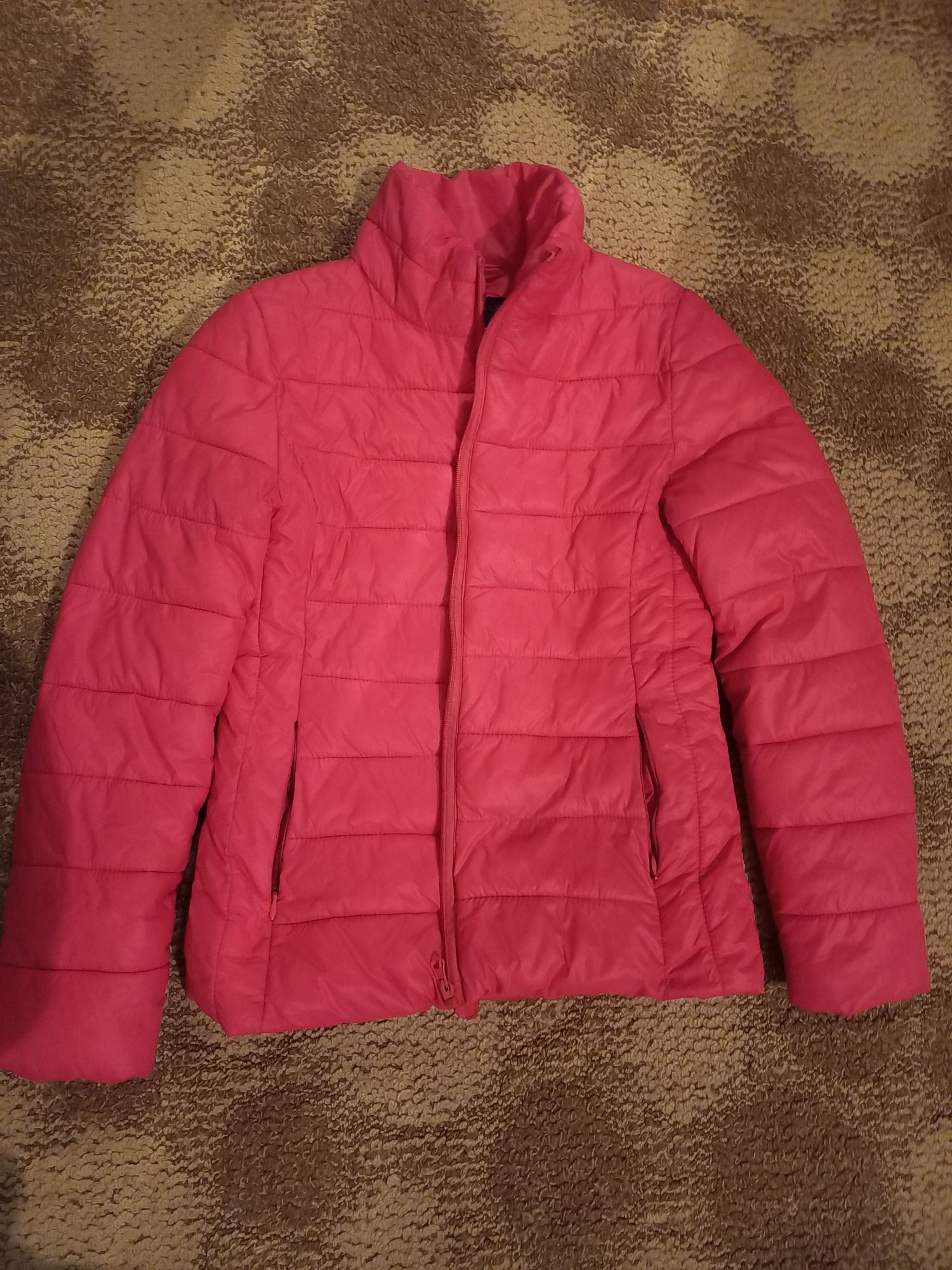 Куртка розовая, размер S