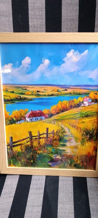 Хармония-пасторална сцена с къщичка, поток и диви цветя, идеална за до