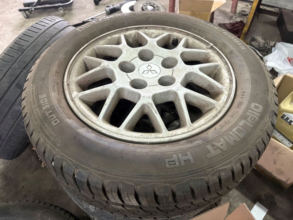 гуми с джанти  15