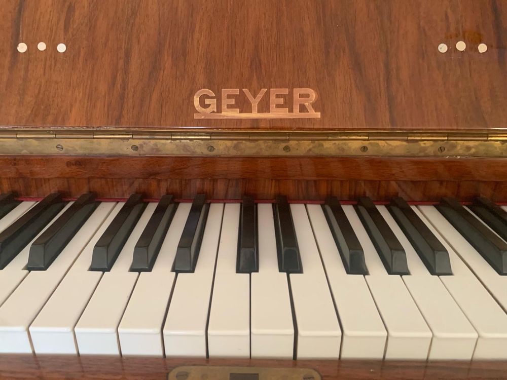 Pianina    GEYER