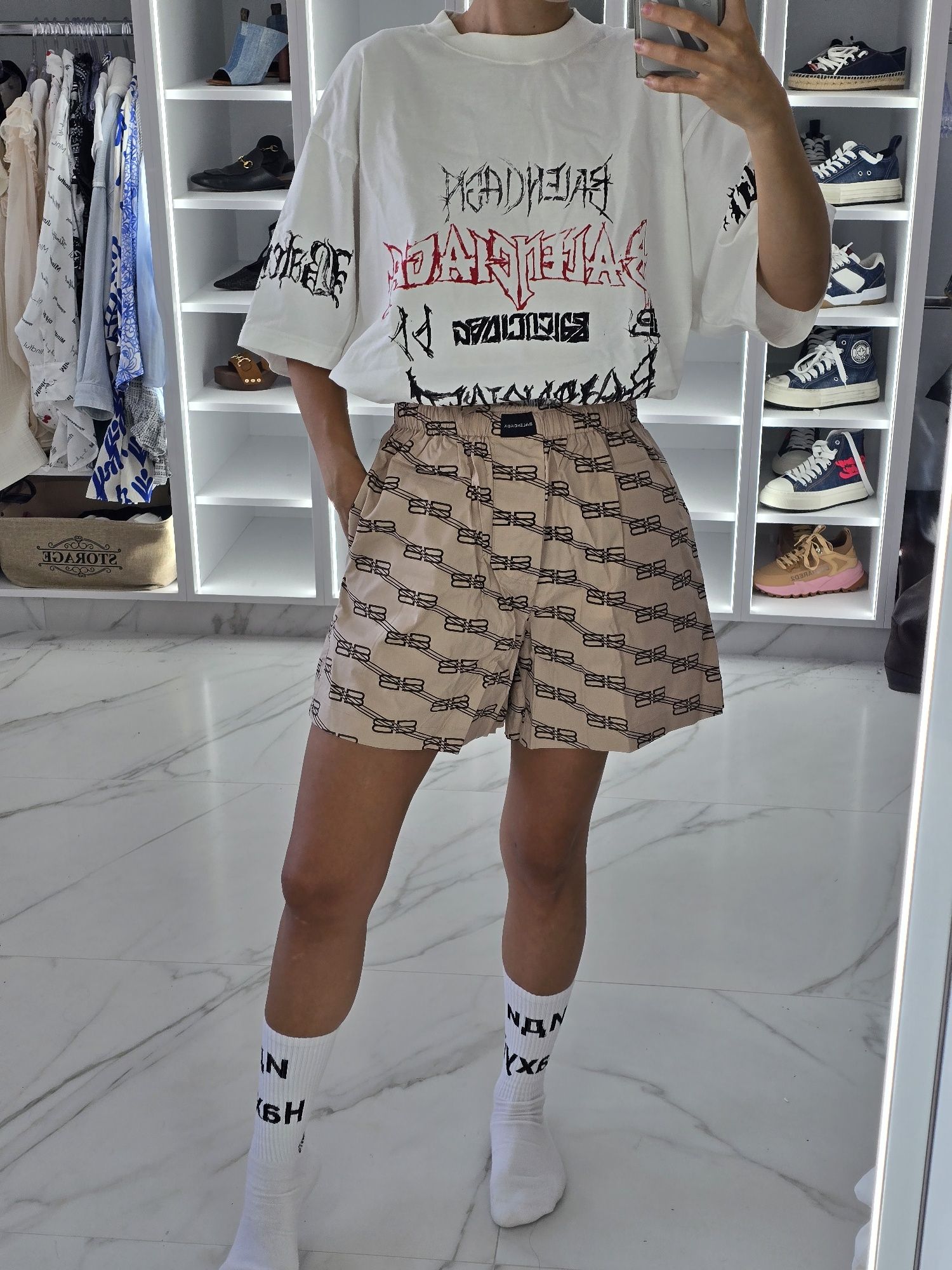 Лична колекция дрехи balenciaga
