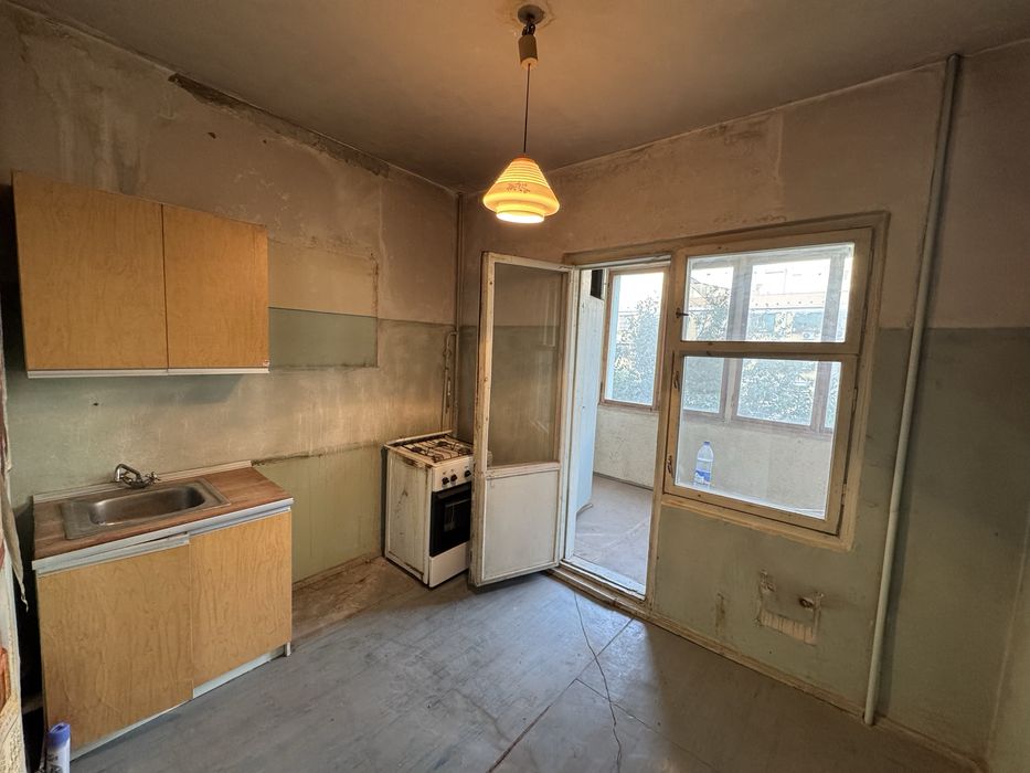 Kvartira sotiladi 2 xonali Sergeli-7 Продается квартира Сергели 7