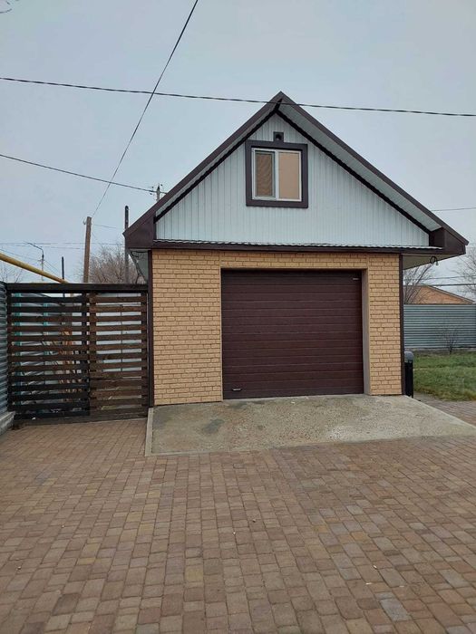 продается дом в центре города Тобыл